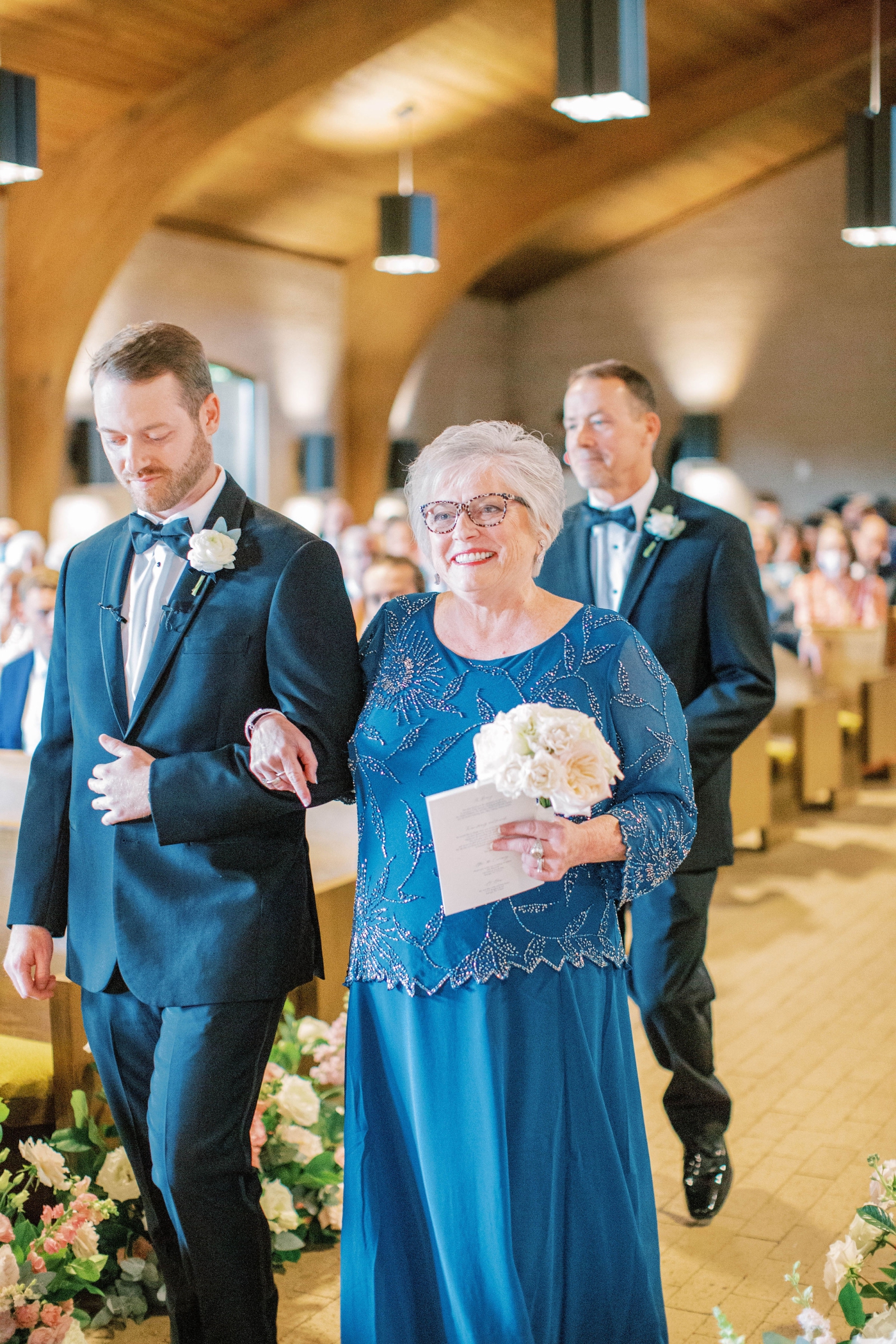 Ginger jar inspired wedding with blues and whites at The Maxwell in Raleigh