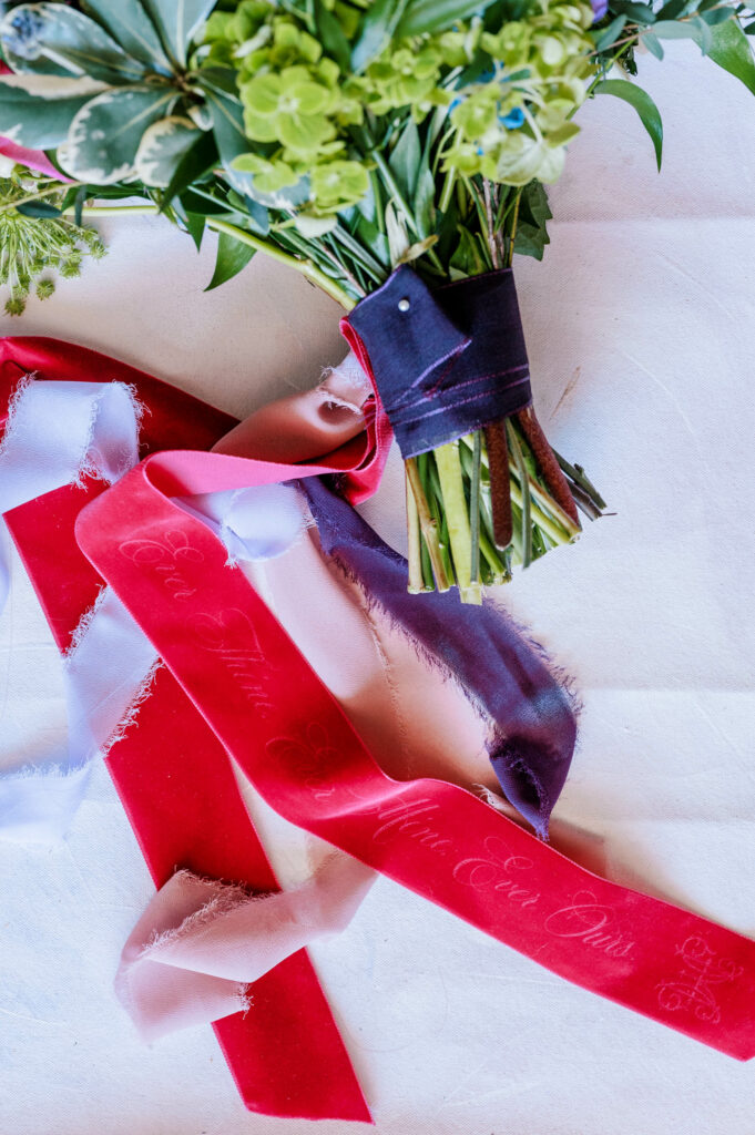 customized velvet ribbon on wedding bouquet with script