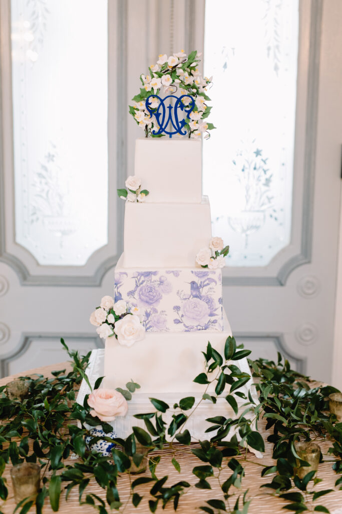 blue and white chinoiserie wedding cake