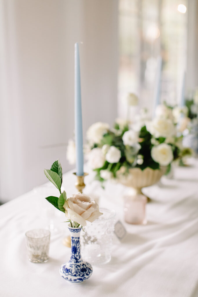 blue and white wedding centerpiece