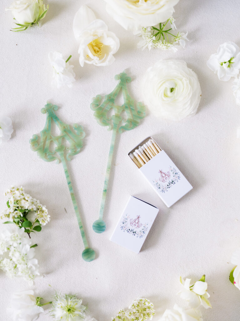 custom wedding favors